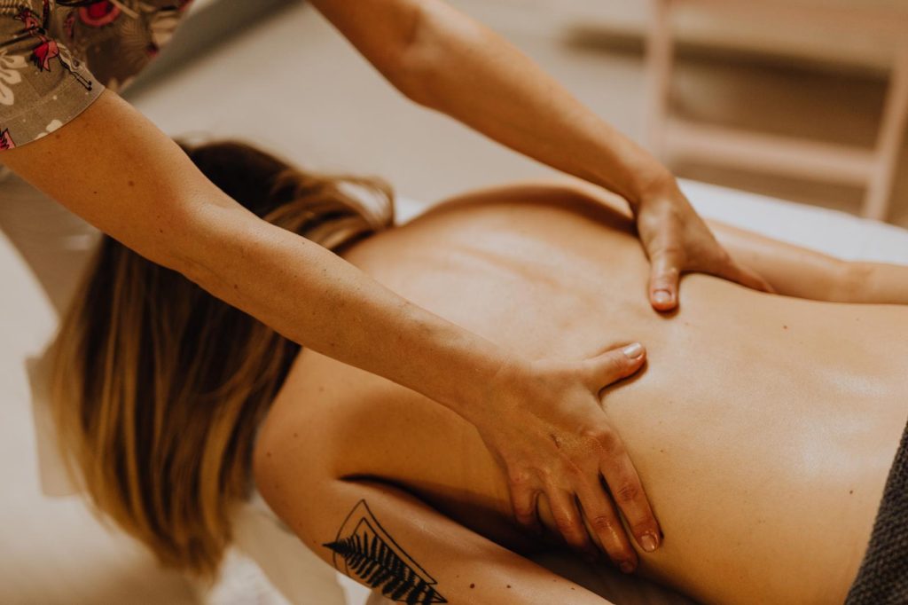 relaxing massage in Alicante Massage for Digital Nomad